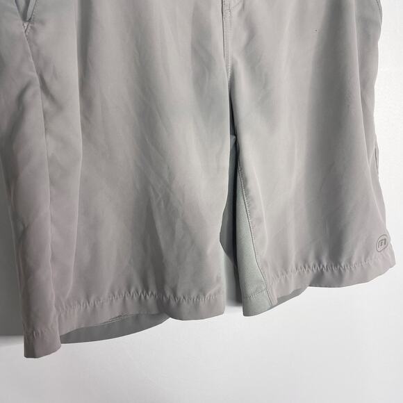 Travis Mathew Mens Size 34 Gray Flat Front Golf Shorts FLAWED Performance Mesh - Picture 4 of 9